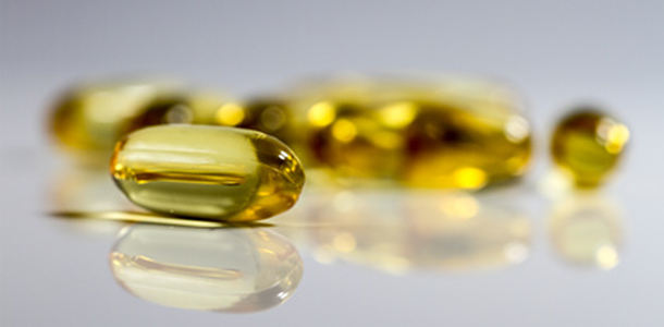 Fisch&ouml;le enthalten die gesunden Omega-3-Fetts&auml;uren EPA und DHA, die antientz&uuml;ndlich und schmerzlindernd wirken k&ouml;nnen.