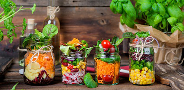 Halten sich Darmkrebs-Patienten nach der Therapie an die Empfehlungen zur gesunden Ern&auml;hrung und der k&ouml;rperlichen Aktivit&auml;t, k&ouml;nnen sie ihre Lebensperspektiven offenbar deutlich verbessern.